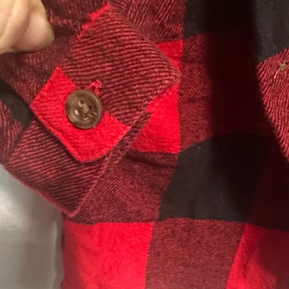 Old Navy Red & Black Plaid Button-Front Kids Shirt